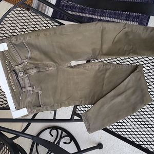 American Eagle Next Level Stretch olive green jeans size 0